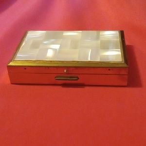 Vintage musical mop compact by Clover